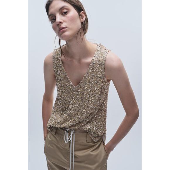 ***Not Available**** Beaded Top in - Picture 2 of 7
